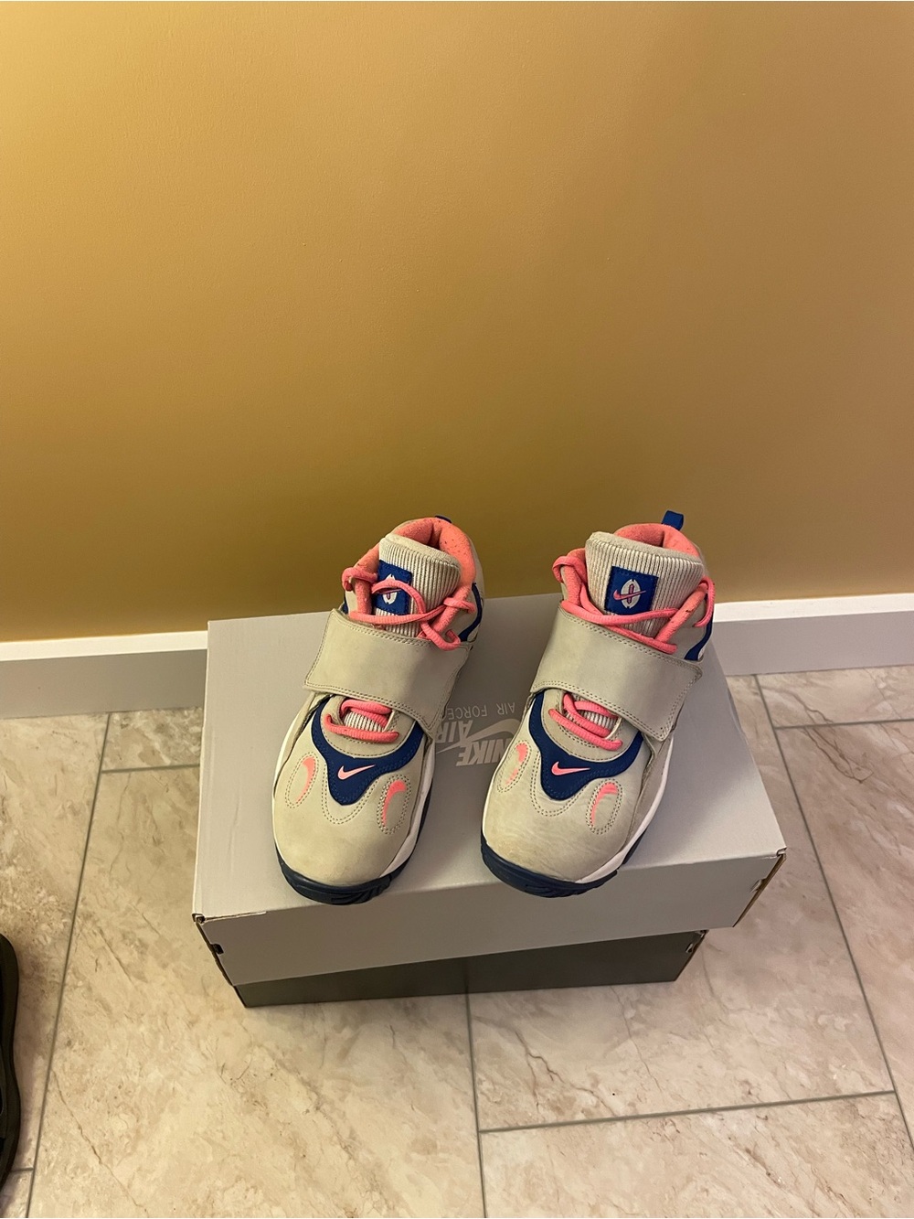 Nike Kids Pink and Blue With Strap no to tie ware. (Youth 3) - Picture 3 of 4